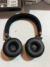 Load image into Gallery viewer, JBL Live 675nc Wireless On-Ear Headphones OPENBOX
